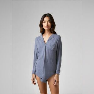 Women's Victoria's Secret Gray Long Sleeve Shirt Size M